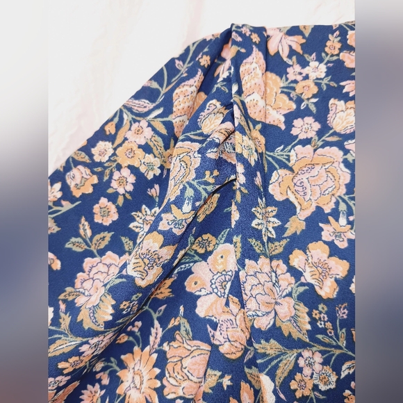 Levi's Floral High-Neck Long Sleeve Blouse Size M - Picture 8 of 13